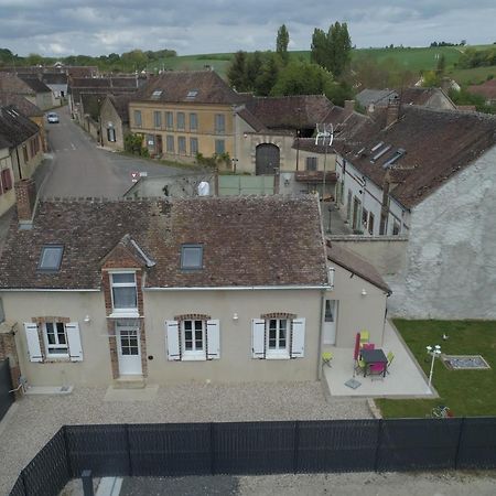 Вилла Au 24 Villiers-Louis Экстерьер фото